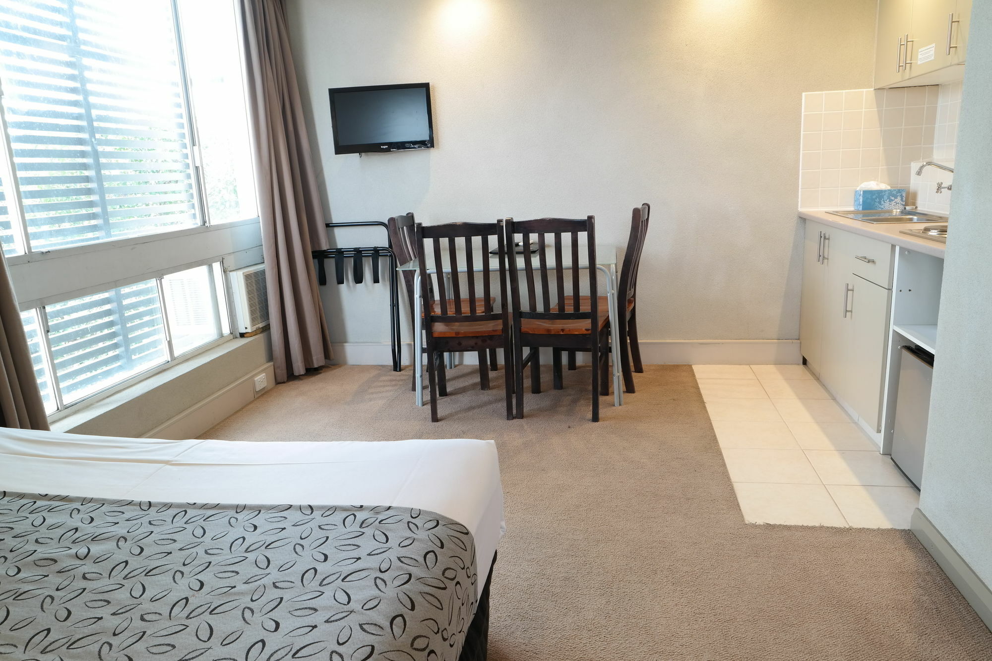Parkville Place Serviced Apartments Мелбърн Екстериор снимка
