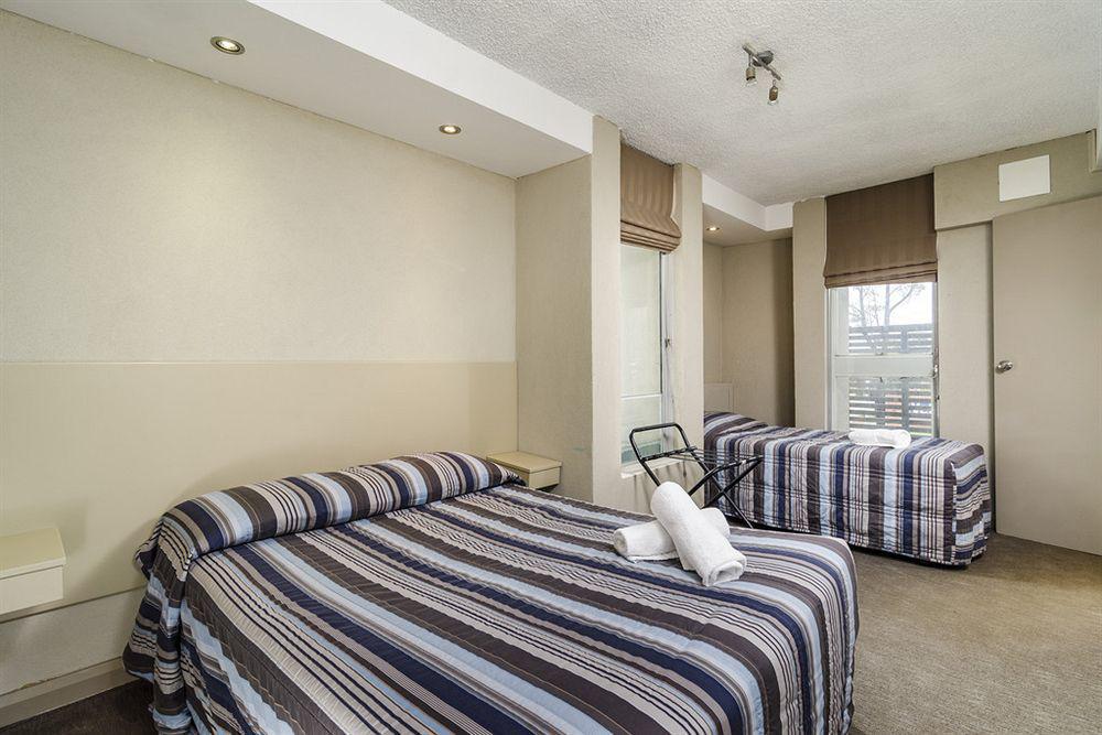 Parkville Place Serviced Apartments Мелбърн Екстериор снимка